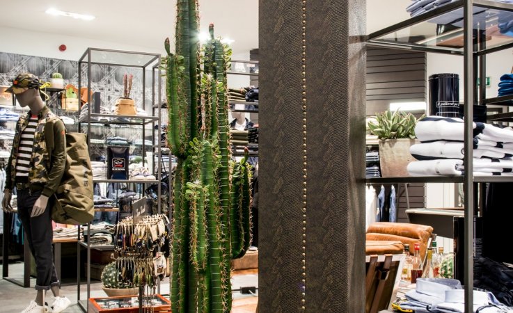 van Westen Menswear Goes